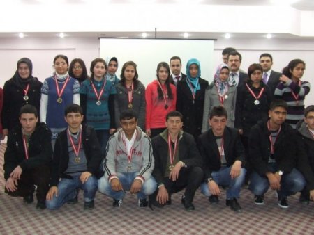 Afşin Fem Başarılı Öğrencileri Ödüllendirdi