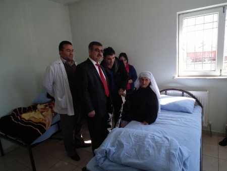 Afşin Mustafa Kemal İlkokulu'ndan yaşlılara destek