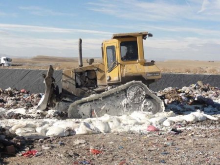 Afyon'da kaçak olarak üretilen 11 ton yoğurt imha edildi