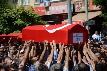 Afyonkarahisar şehidi Er Tokgöz son yolculuğuna uğurlandı
