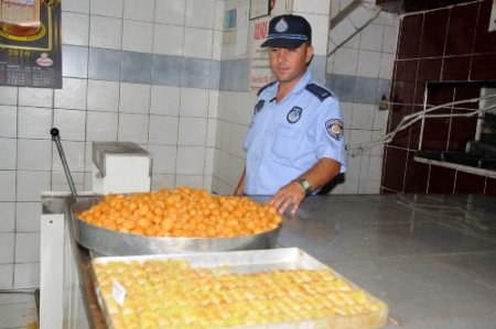 Afyonkarahisar Zabıtası, Ramazan'da Denetimleri Artırdı