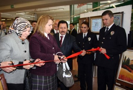 Afyonkarahisar'da Polisler Resim Sergisi Açtı