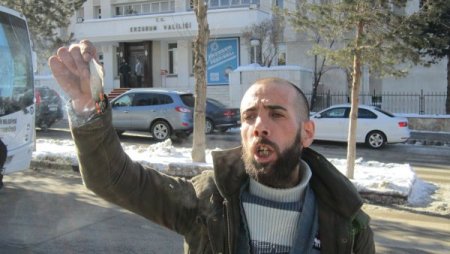 Ağabeyi 56 yıl ceza alan kardeşler, kimliklerini yakıp, hakime tehdit yağdırdı