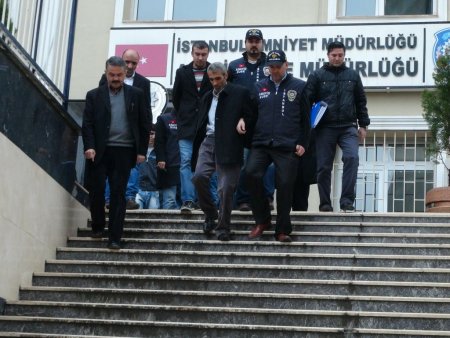 Ağabeylerinin intikamı için cinayet işlediler