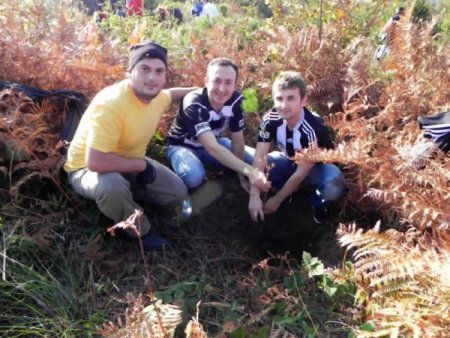 Ağaç yaşken eğilir dediler, çocuklarıyla fidan diktiler