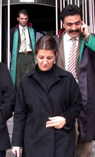 Ağar'ın Yargılandığı Davada Mahkeme, Eski Dtp'li Buldan'a Belgeleri Hazırlaması İçin Süre Verdi