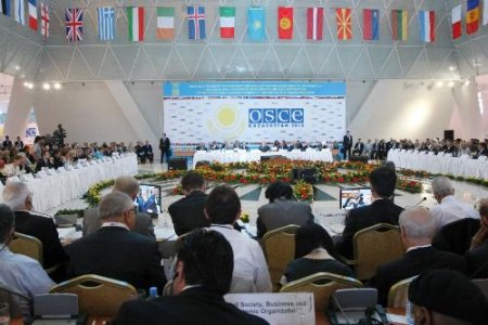 Agit Toplantısında Konuşan Nazarbayev: Kırgızistan'daki Gelişmeler Bölgesel Barışı Tehdit Ediyor