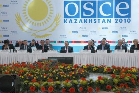 Agit Toplantısında Konuşan Nazarbayev: Kırgızistan'daki Gelişmeler Bölgesel Barışı Tehdit Ediyor