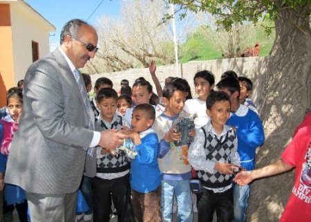 Ağrı Belediyesi kardeş okulları buluşturdu