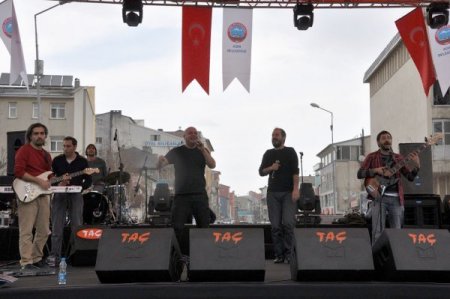 Ağrı Dağı Şenlikleri Konserle Sona Erdi