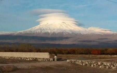 Ağrı Dağı'na Kar Yağdı