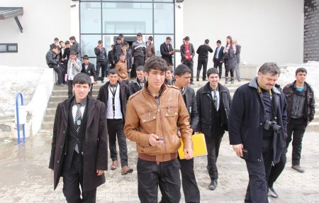 Ağrı İbrahim Çeçen Üniversitesi, liseli misafirlerini ağırlıyor