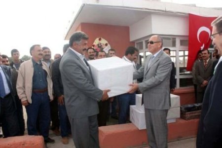 Ağrı Valisi Çetin: Çiftçi, Diğer Ürünlere Olduğu Kadar Şeker Pancarına Da Önem Vermeli