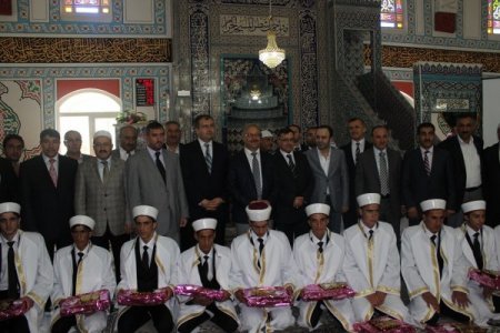 Ağrı'da 25 öğrenci hafızlık icazeti aldı