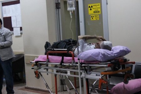 Ağrı'da 3 aile arasında çıkan kavgada 10 kişi yaralandı