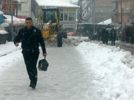 Ağrı'da 369 Köy Yolu Ulaşıma Kapandı