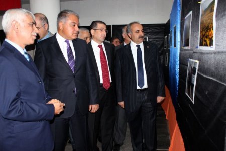 Ağrı'da fotoğraf eğitimi alan kursiyerler sergi açtı