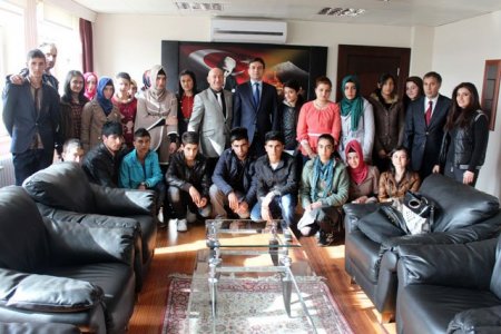 Ağrılı 50 kız öğrenci Konya'ya gidiyor