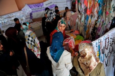AHED’den öğrenciler yararına kermes