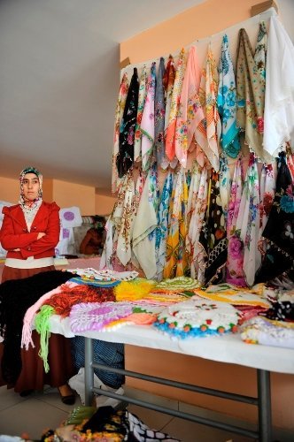 AHED’den öğrenciler yararına kermes