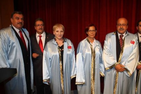 Ahilere Kaftanları Giydirildi