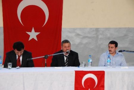 Ahlat'taki 'kur'an-ı Anlama' Konferansı Büyük İlgi Gördü