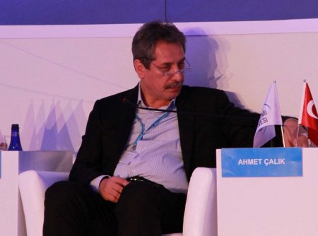 Ahmet Çalık: Ülkelerin gelişebilmesi için iyi yönetilmesi lazım