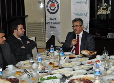 Ahmet Ceyhan: Sağlıksız binalar kanunlar çerçevesinde dönüşüyor