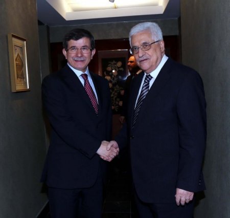 Ahmet Davutoğlu, New York'ta Mahmut Abbas ile bir araya geldi