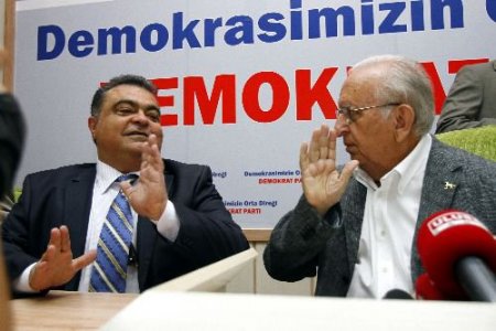 Ahmet Özal Partisinin Kararına Uydu 'hayır'cı Oldu