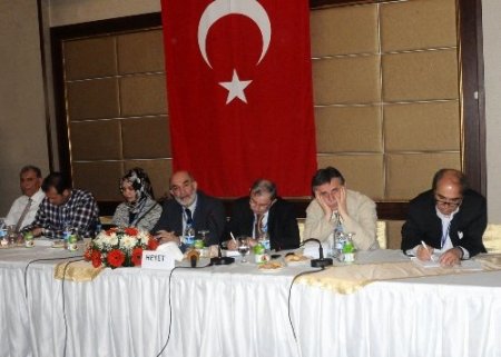 Ahmet Taşgetiren: Yeniden bir gönül yapılanmasına ihtiyacımız var