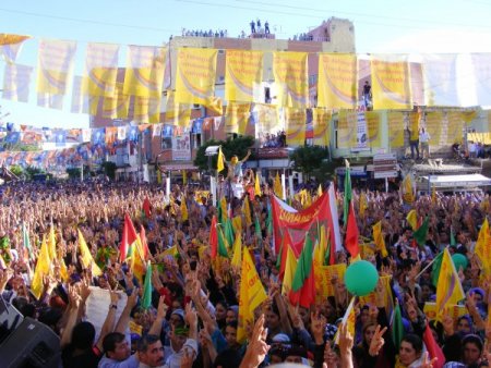 Ahmet Türk: Yalnız Kürtler İçin Değil, Bütün Halklar İçin Çalışıyoruz