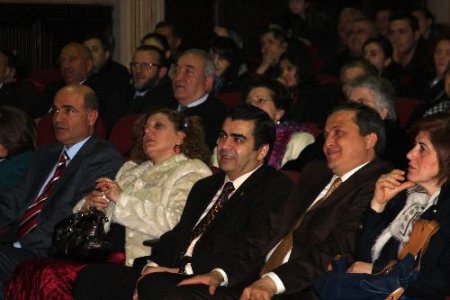 Ahmet Yenilmez Memleketi Ordu'da' Mehmet Akif Dönüyür-safahat' İle Sahne Aldı