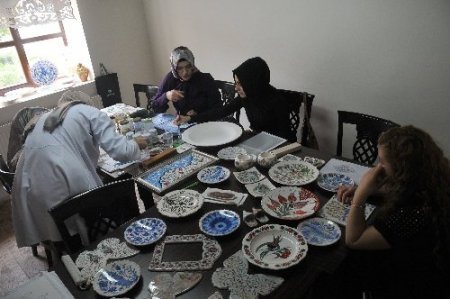 Aile eğitim merkezi hanımlarının ikinci evi oldu