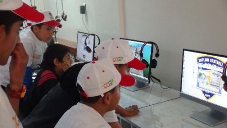 Aile ve Gençlik Merkezi'ni Ertuğrul Sağlam hizmete açtı