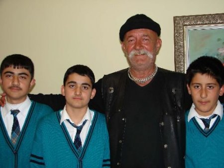 Ailelerin Sürekli Ders Çalış Başkısı Öğrencilerde Sınav Kaygısını Artırıyor