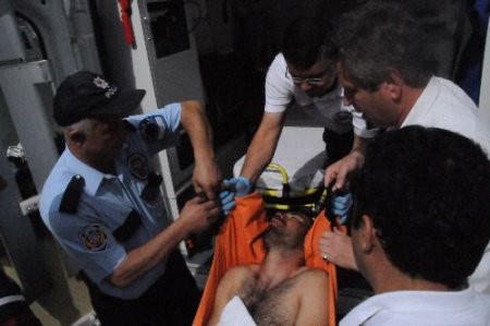 Ailesine 'öldürdük' Diye Ailesine Mesaj Attılar, Mezarlıkta Yaralı Bulundu
