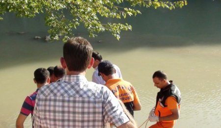 Ailesinin Gözü Önünde Boğuldu