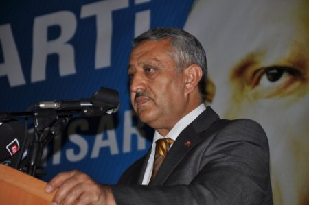 Ak Parti Afyonkarahisar İl Başkanı Zeybek, Güven Tazeledi