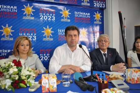 Ak Parti Balıkesir İl Başkanı Basın Toplantısında Ağladı