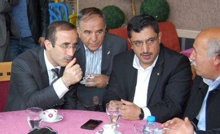 AK Parti Bitlis Milletvekili Kiler, esnaflarla bir araya geldi