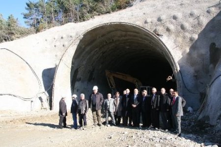 Ak Parti Ereğli İlçe Başkanı Şahin, Tünel Çalışmalarını İnceledi