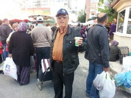 AK Parti Gençlik Kolları ayran dağıttı