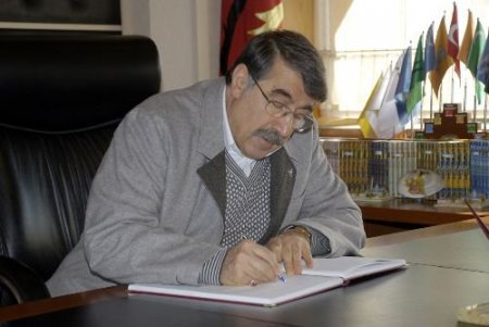 Ak Parti Genel Başkan Yardımcısı Aksu, Büyükşehir Belediye Başkanı Akyürek'i Ziyaret Etti