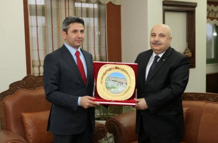 AK Parti Grup Başkanvekili Aydın: Üniversitenin gelişiminden memnunuz