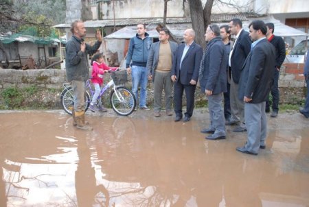AK Parti heyeti, sel bölgesi Demre’de inceleme yaptı