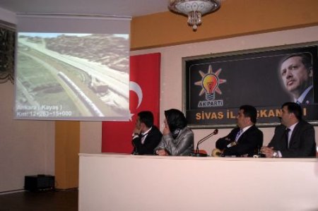 Ak Parti İl Başkanı Kuru: 2002'ye Kadar Sivas'a 24 Kilometre Bölünmüş Yol Yapılmışken, 2003–2009 Yıllarında 446 Kilometre Yapıldı