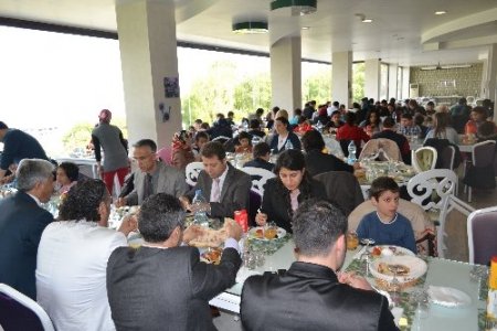 AK Parti İl Sosyal İşler Başkanı Tozlu: Otizmli çocukların yanındayız