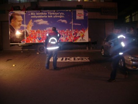 Ak Parti Maltepe İlçe Başkanlığı’na Molotofkokteylli Saldırı