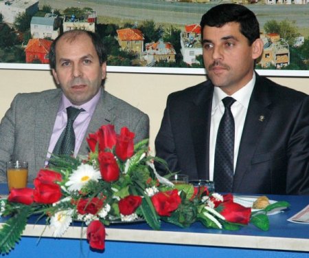 Ak Parti Milletvekili Aday Adayı Çenet, Aktif Gazeteciler Cemiyetini Ziyaret Etti